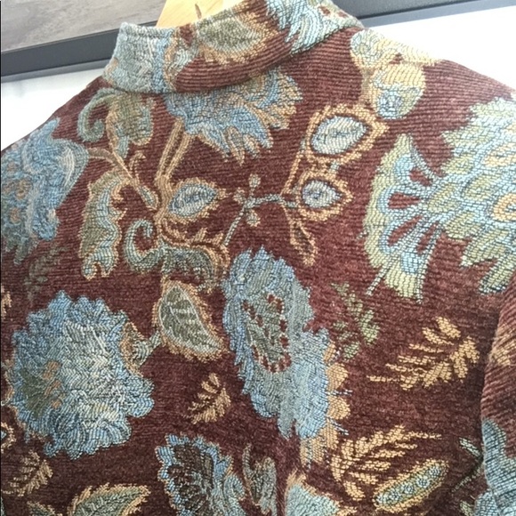 Women’s Vintage Structured Tapestry Jacket - Picture 6 of 9